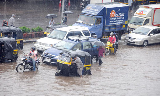 mumbai rains 02